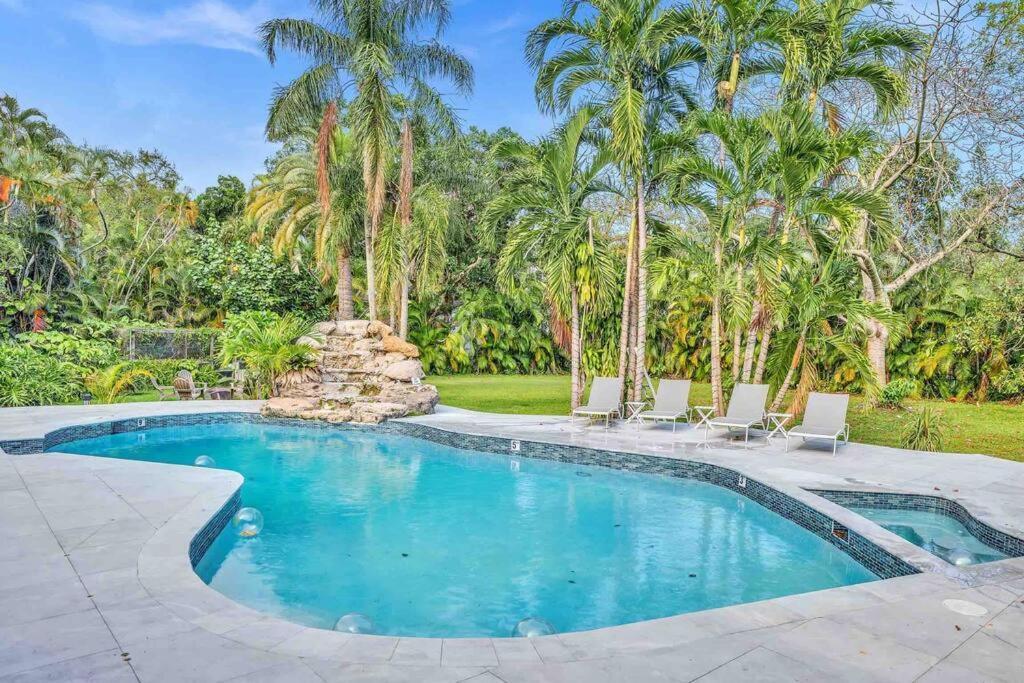 Rare Hidden Getaway Heated Pool 1.5 Acres! Sleeps 16 Βίλα Φορτ Λόντερντεϊλ Εξωτερικό φωτογραφία